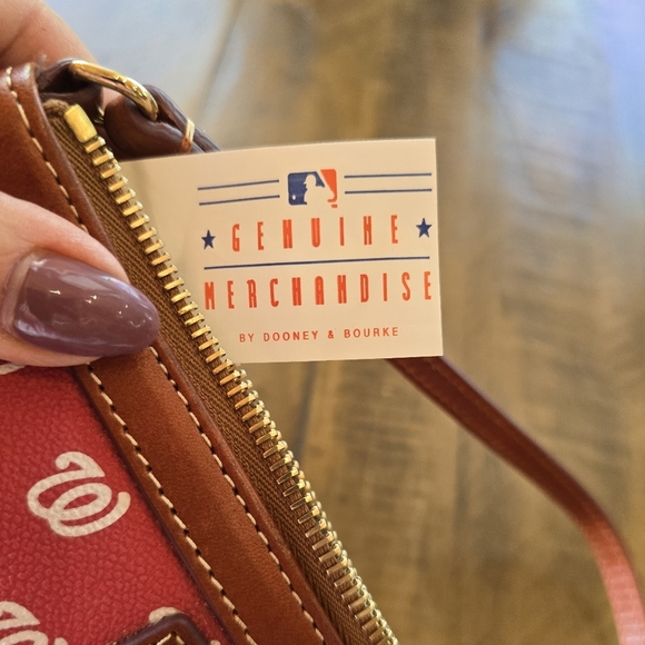 Dooney & Bourke Washington Nationals MLB Baseball Red White  Wristlet - Picture 12 of 12